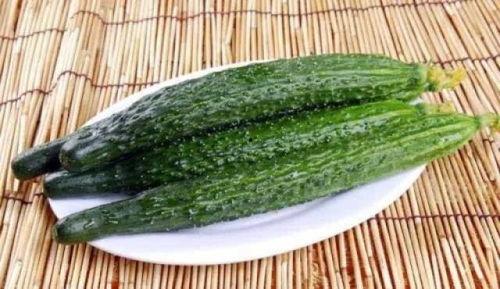 梦见吃皮很厚的瓜,揭秘皮厚瓜果的神秘寓意