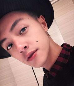 官鸿吃梁靖康瓜