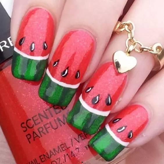 楚雄美甲吃瓜,揭秘美甲行业背后秘密